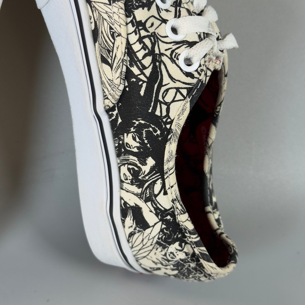 Vans Authentic Marvel Womens 7 Skate Shoes Low Lace Sneakers Superhero All‎ Over - Picture 12 of 16